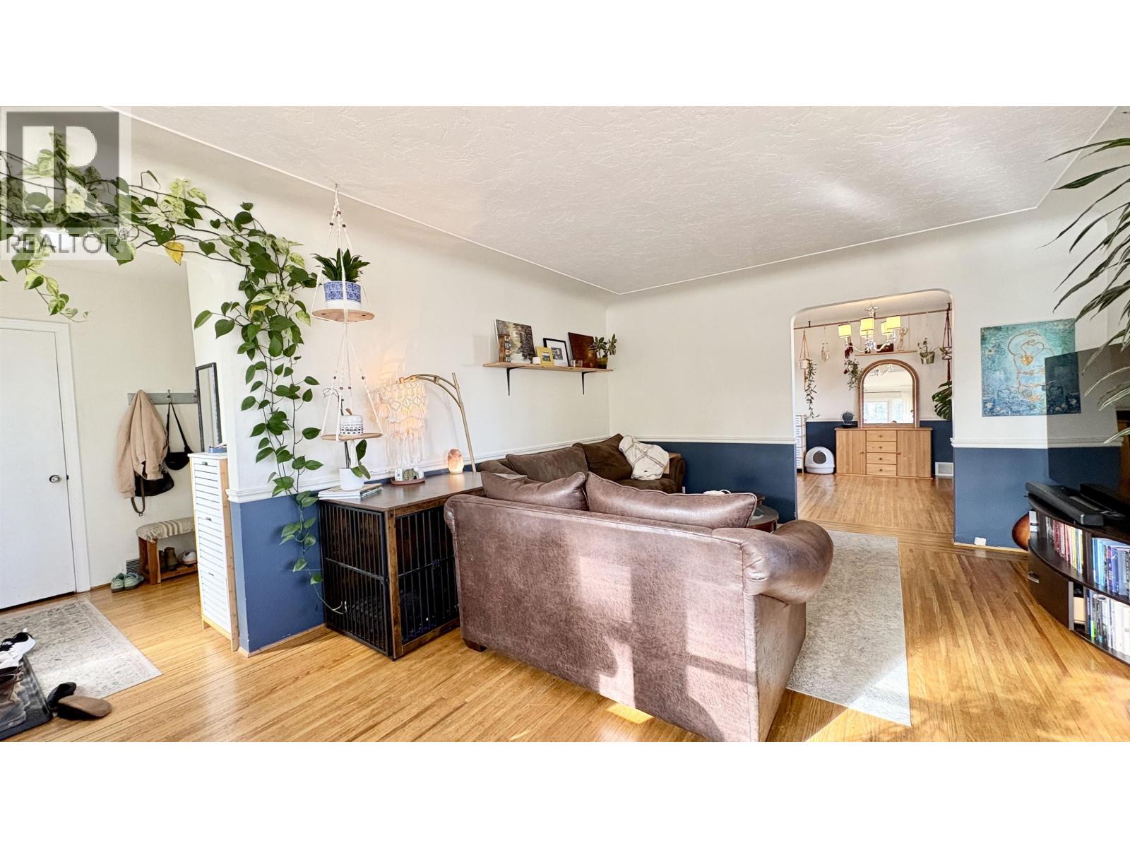 585 ALWARD STREET - 2