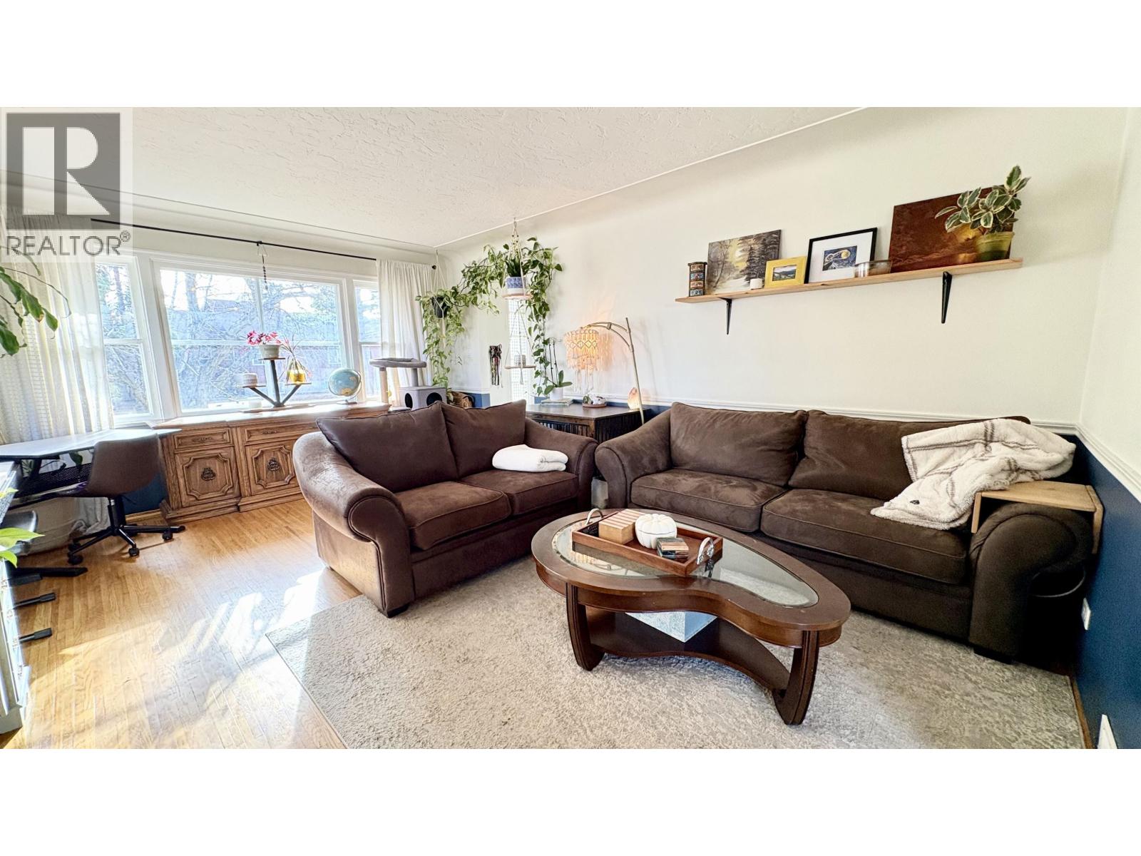 585 ALWARD STREET - 4