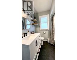 Photo 19 of 31, 585 ALWARD STREET · Prince George, BC