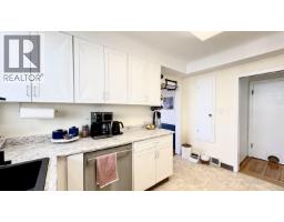 Photo 8 of 31, 585 ALWARD STREET · Prince George, BC
