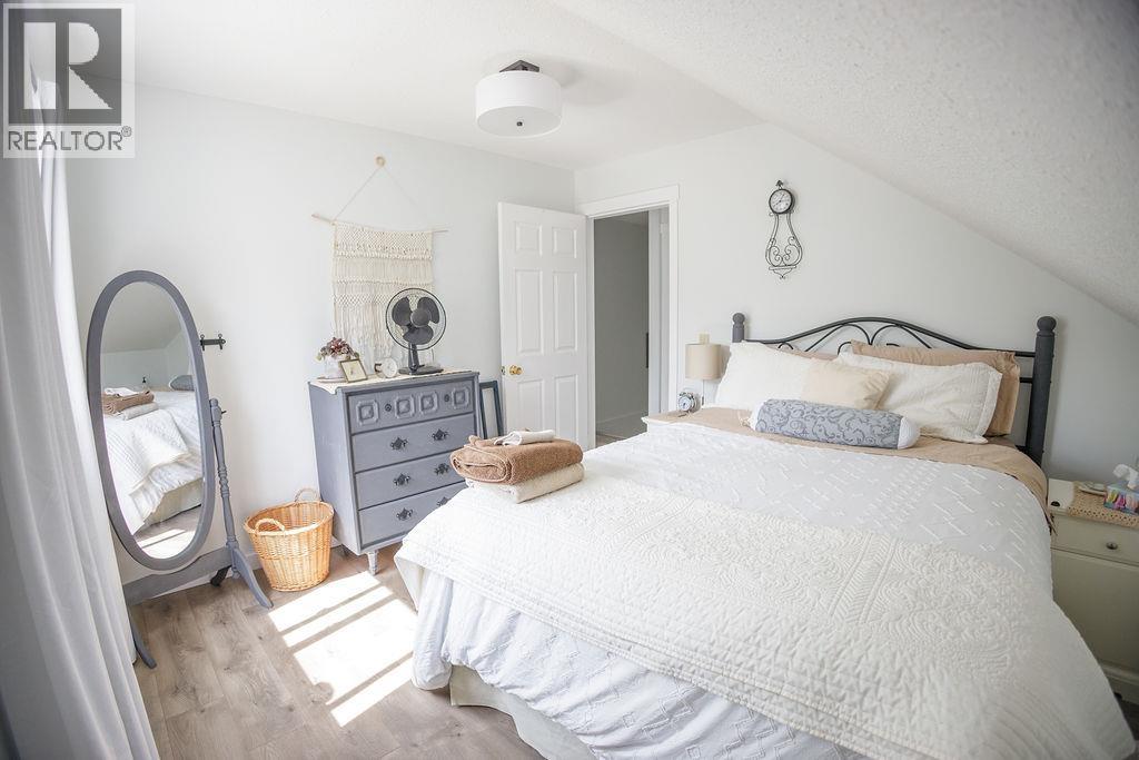 6318 MOOSE POINT DRIVE - 28