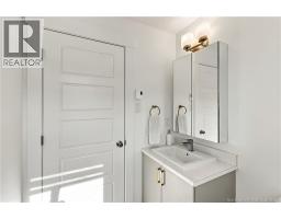 256 Falcon Drive, photo 22