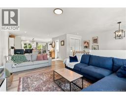 256 Falcon Drive, photo 6