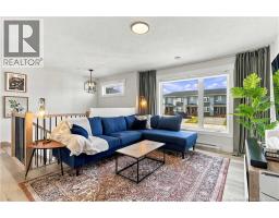 256 Falcon Drive, photo 7