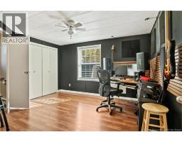 12 Pheasant Street, photo 24
