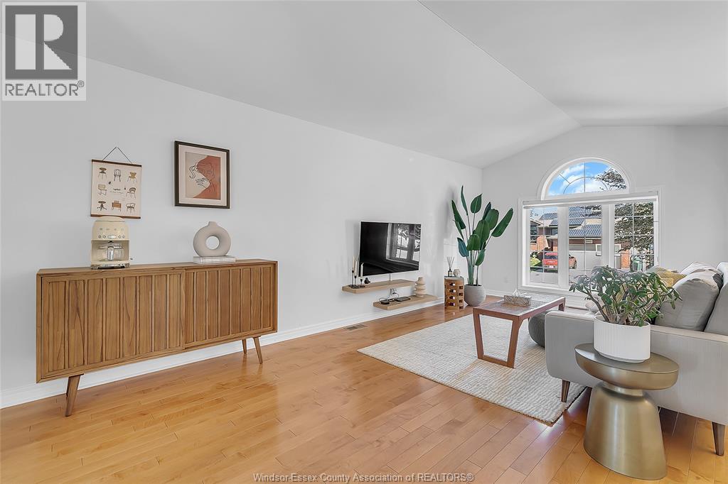 2955 RUTH ROAD, Windsor — photo 7