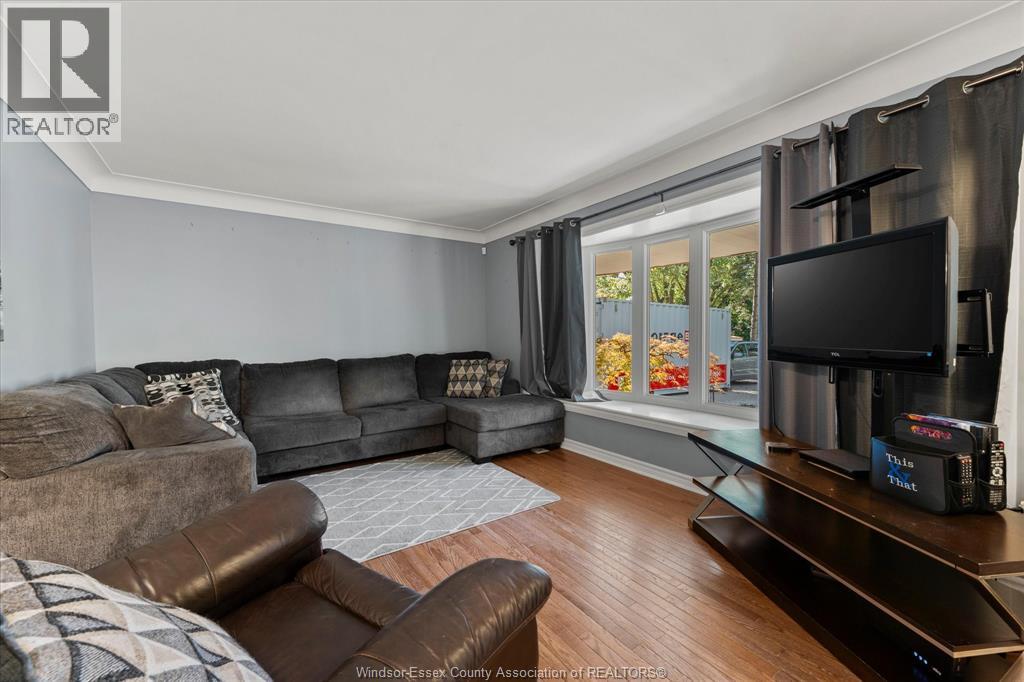 5874 DALTON AVENUE, LaSalle — photo 7