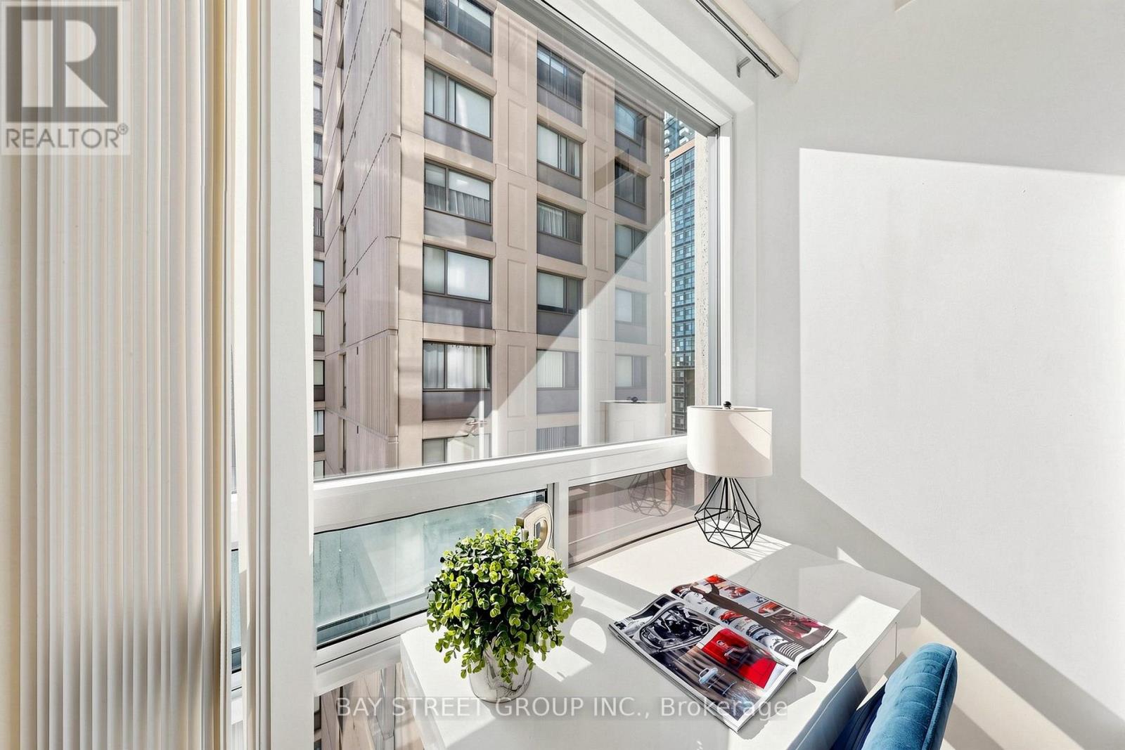 1708- 1121 Bay Street, Toronto, ON photo 21