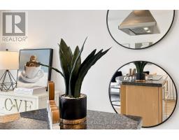 1708 - 1121 Bay Street, Toronto, ON M5S3L9 Photo 17