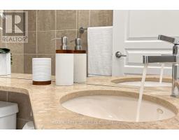 1708 - 1121 Bay Street, Toronto, ON M5S3L9 Photo 27