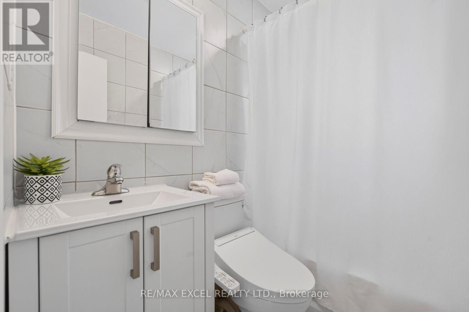 23 Kawartha Avenue, Oshawa, ON photo 26