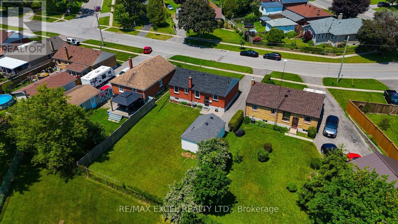 23 Kawartha Avenue, Oshawa, ON photo 34