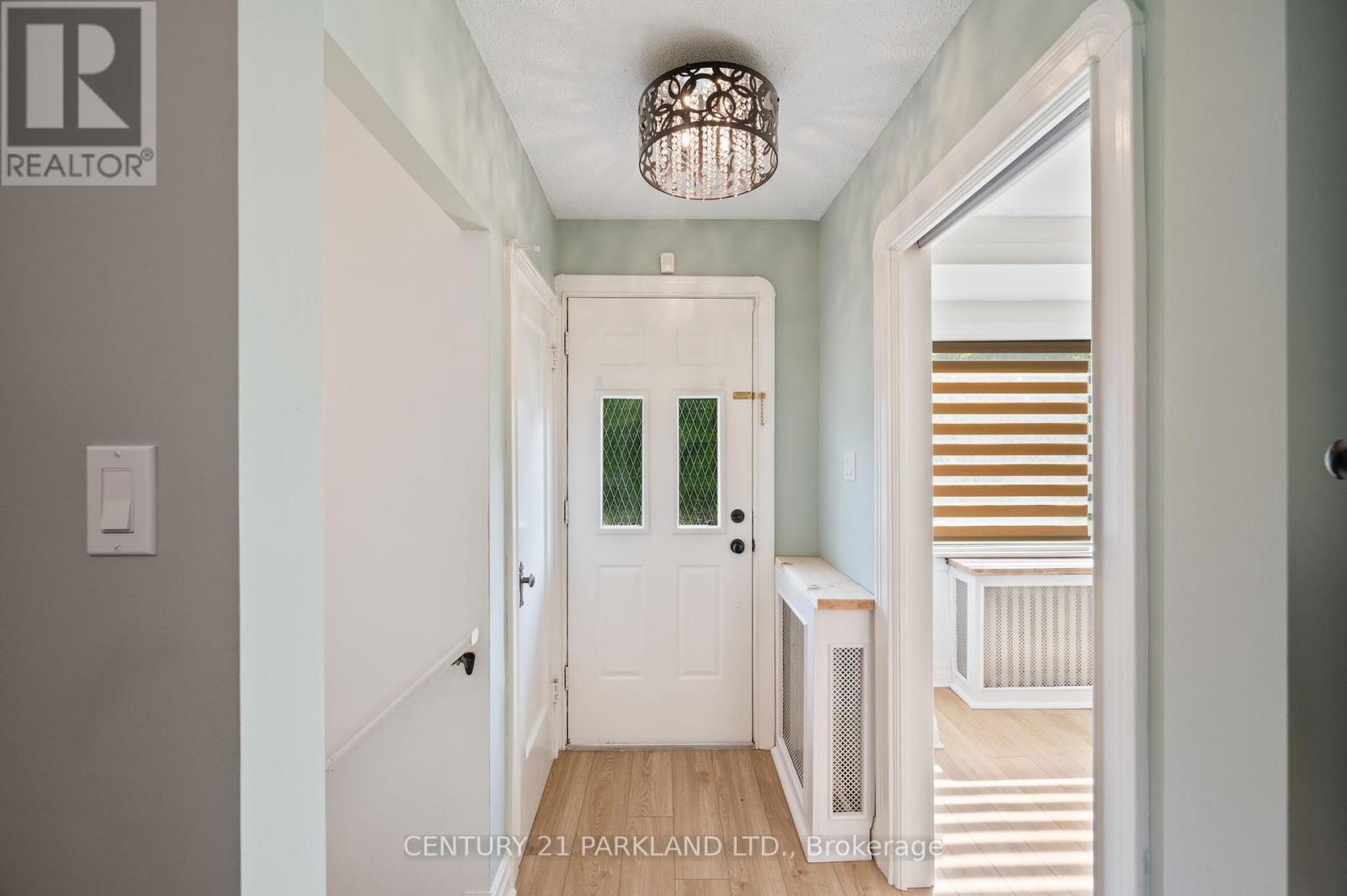 6 ROBLIN AVENUE, Toronto (East York) — photo 4