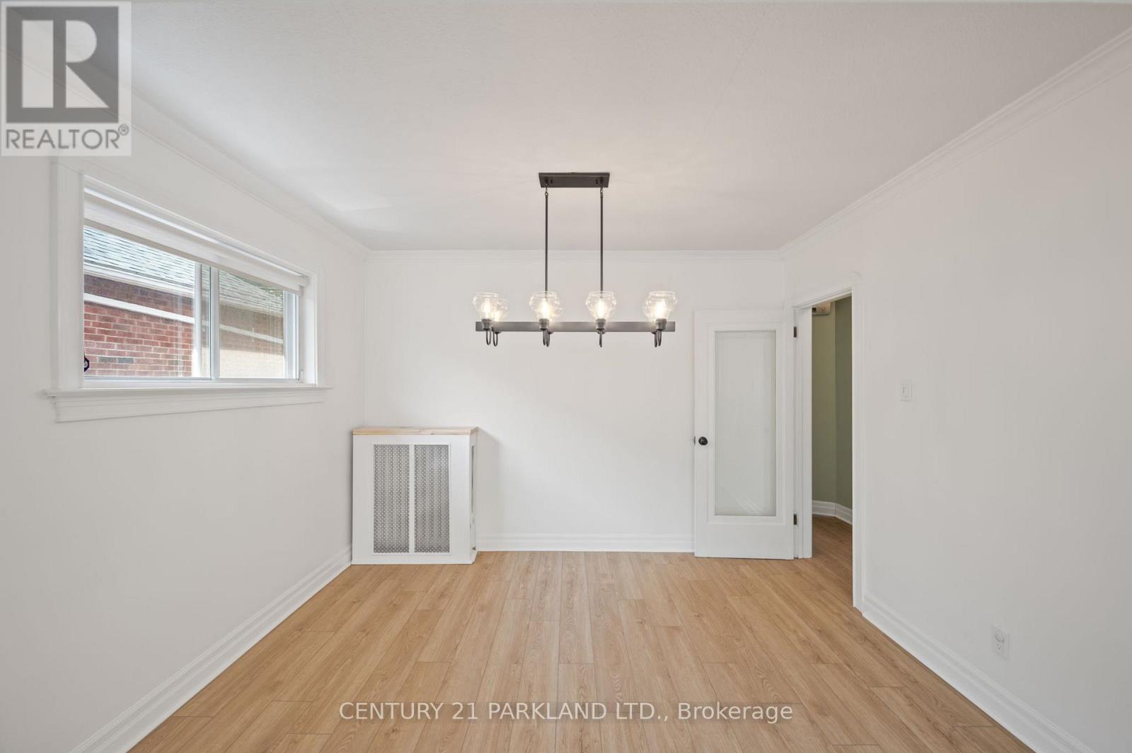 6 ROBLIN AVENUE, Toronto (East York) — photo 9