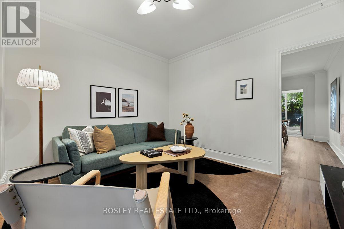158 BASTEDO AVENUE, Toronto (Woodbine Corridor) — photo 4