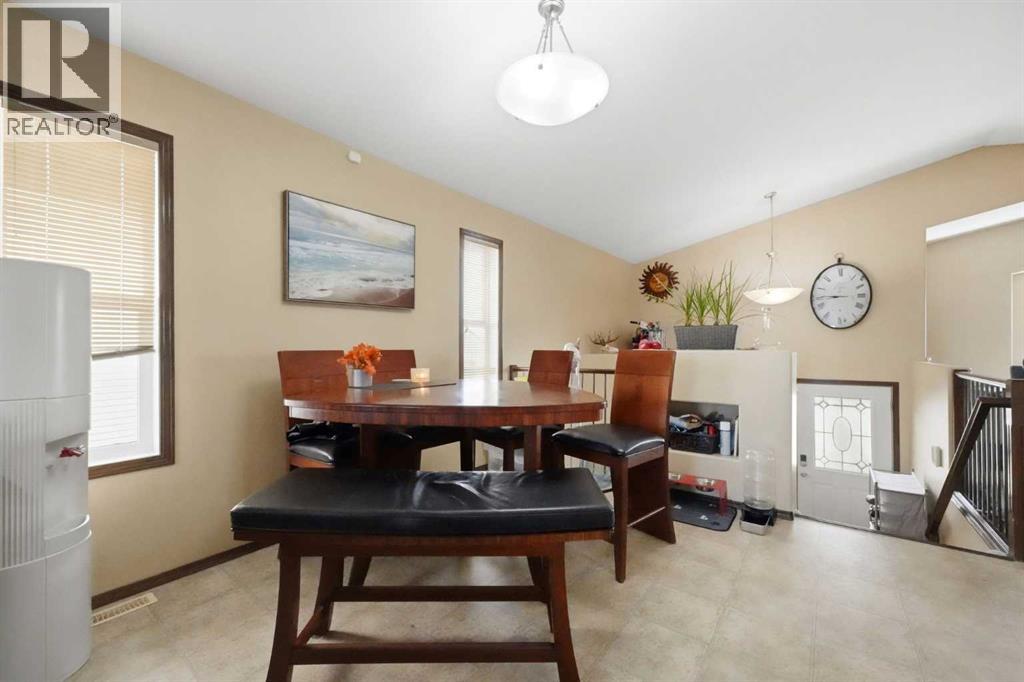 Listing photo – 96 Hinshaw Drive, Sylvan Lake