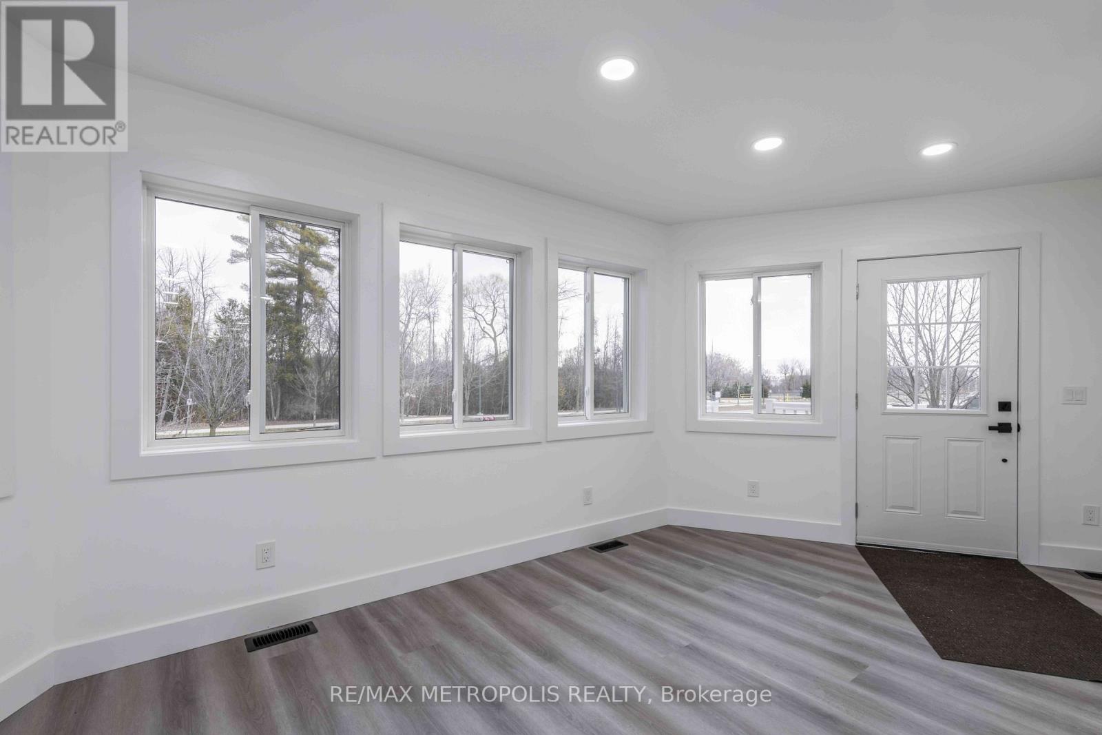 759 Innisfil Beach Road, Innisfil photo 13