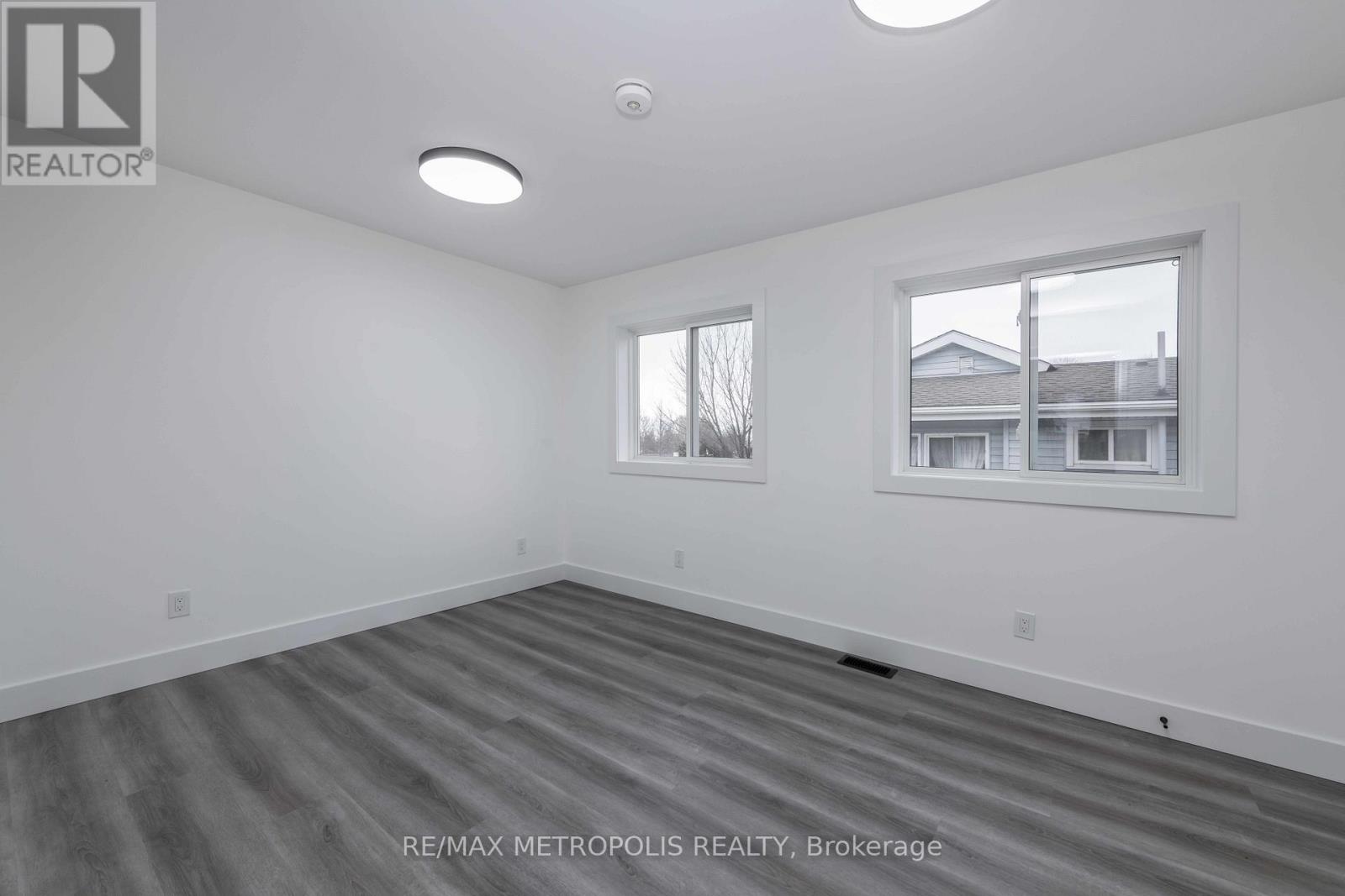 759 Innisfil Beach Road, Innisfil photo 14