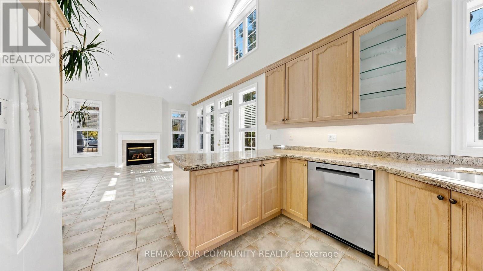 45 Manorwood Drive, Markham, ON photo 17