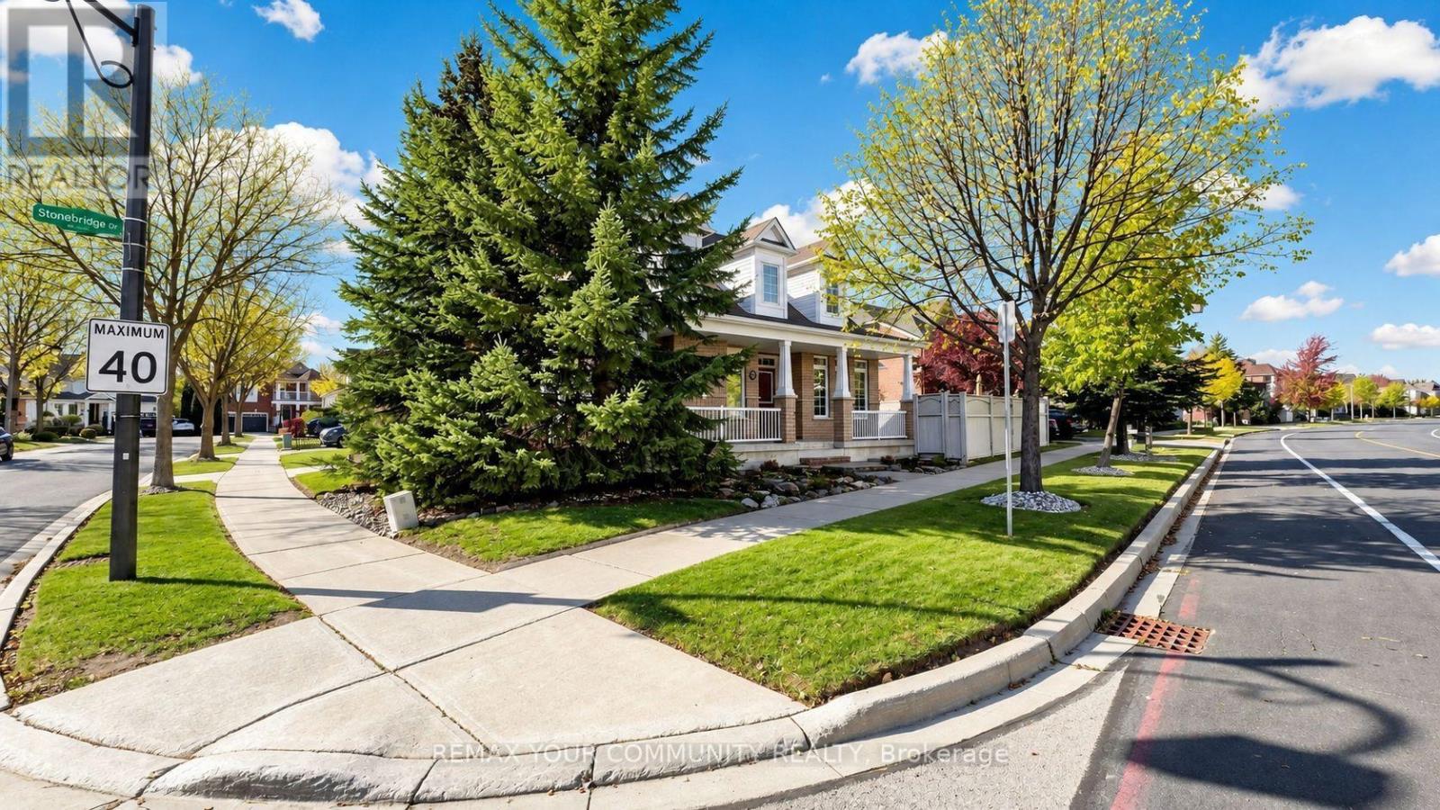 45 MANORWOOD DRIVE, Markham (Berczy) — photo 2