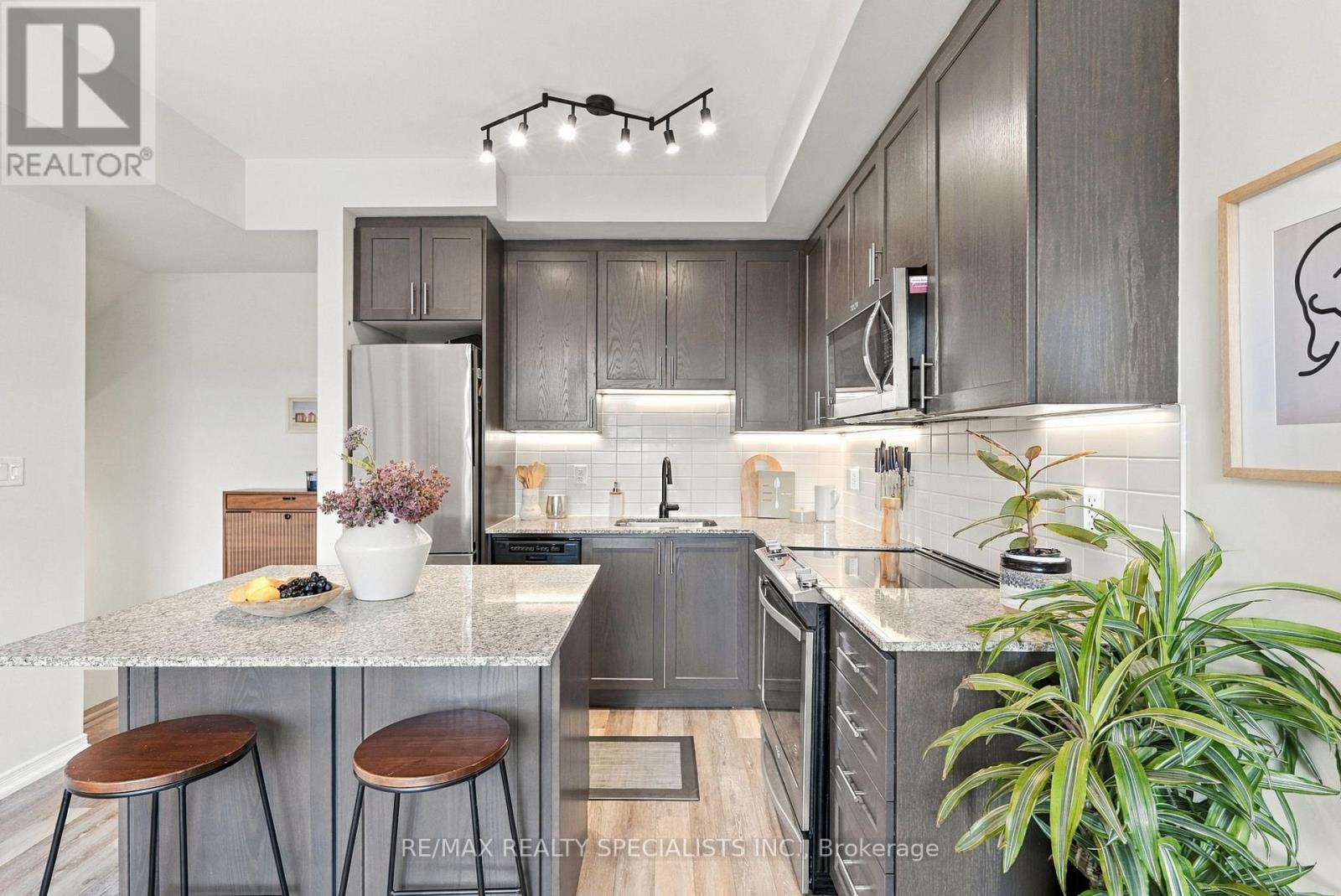 5 - 24 FIELDWAY ROAD, Toronto (Islington-City Centre West) — photo 7