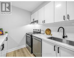 116 - 140 Elm Ridge Drive, Toronto, ON M6B1B1 Photo 17
