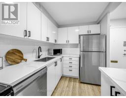 116 - 140 Elm Ridge Drive, Toronto, ON M6B1B1 Photo 19