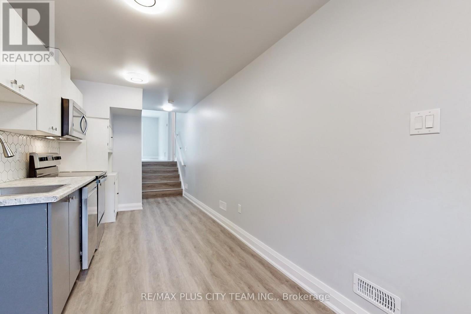 BSMT - 31 LEACREST STREET, Brampton (Westgate) — photo 5