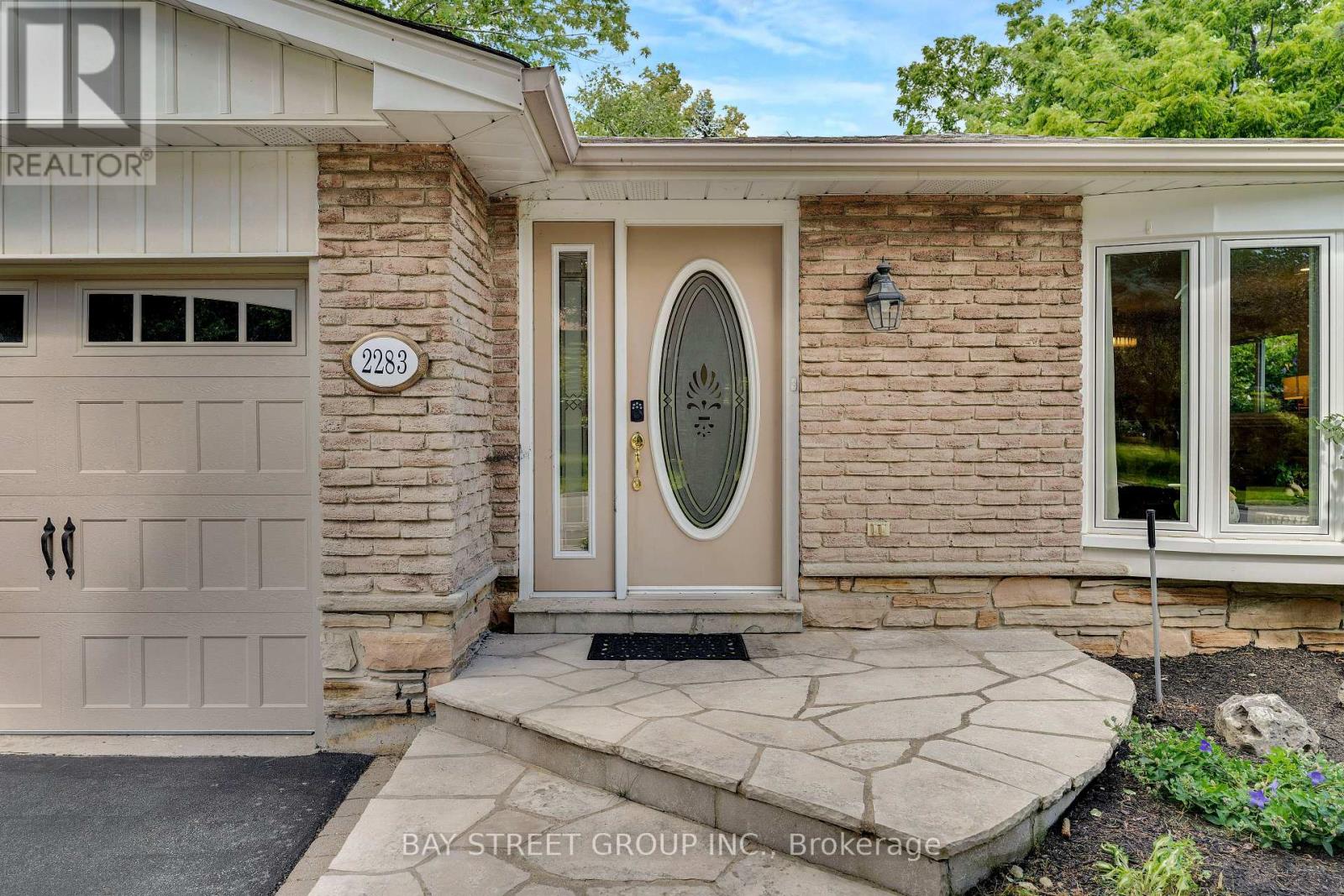 2283 DEVON ROAD, Oakville (FD Ford) — photo 9