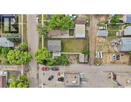 916 Iroquois Street W, Moose Jaw, SK S6H5B6 Photo 31