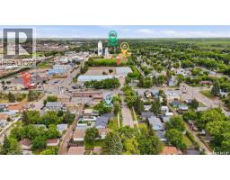 916 Iroquois Street W, Moose Jaw, SK S6H5B6 Photo 36