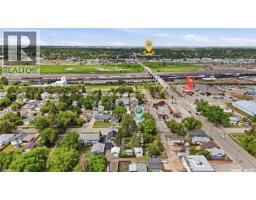916 Iroquois Street W, Moose Jaw, SK S6H5B6 Photo 39