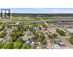916 Iroquois Street W, Moose Jaw, SK S6H5B6 Photo 40
