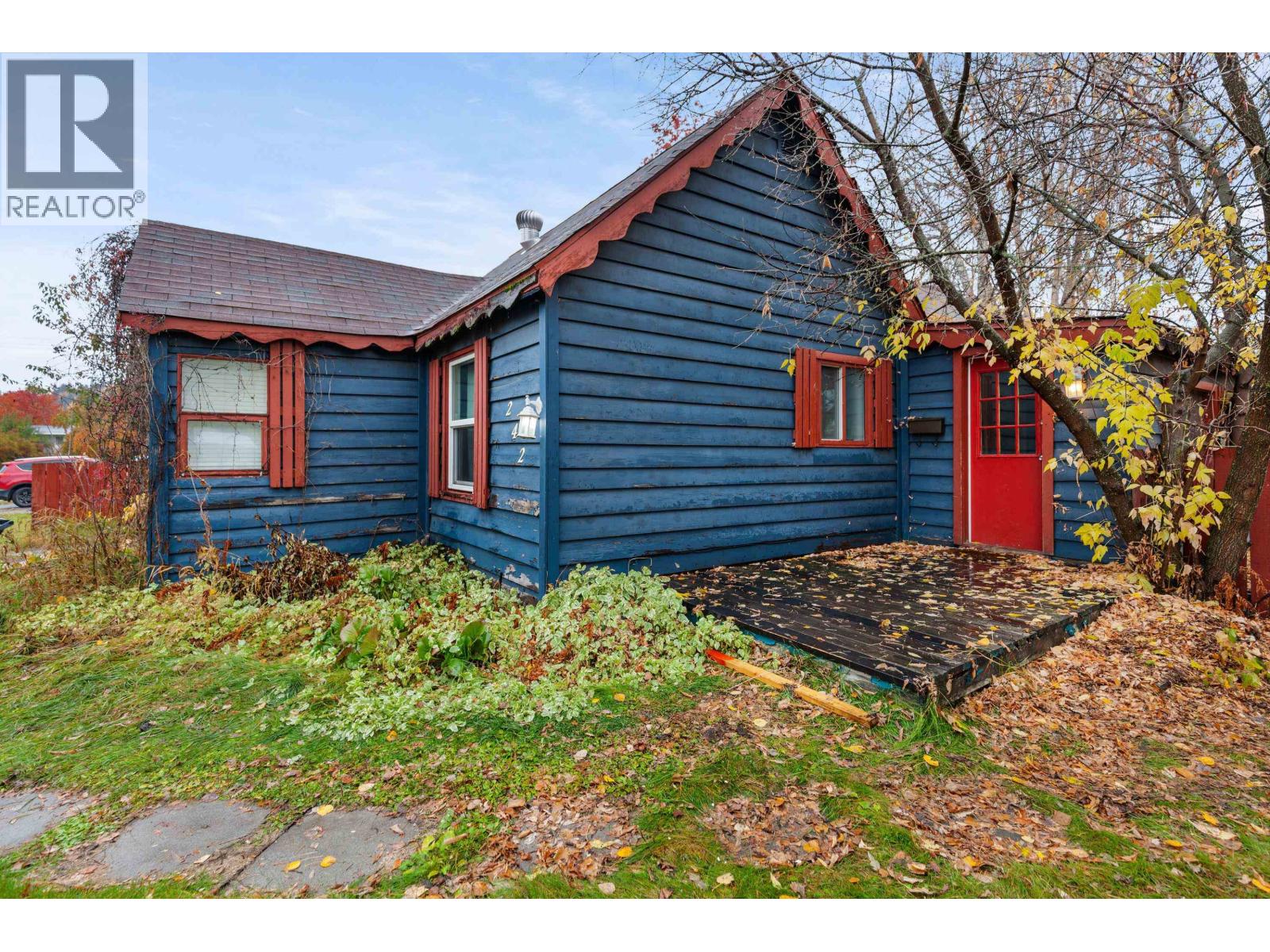 242 DOUGLAS STREET - 3