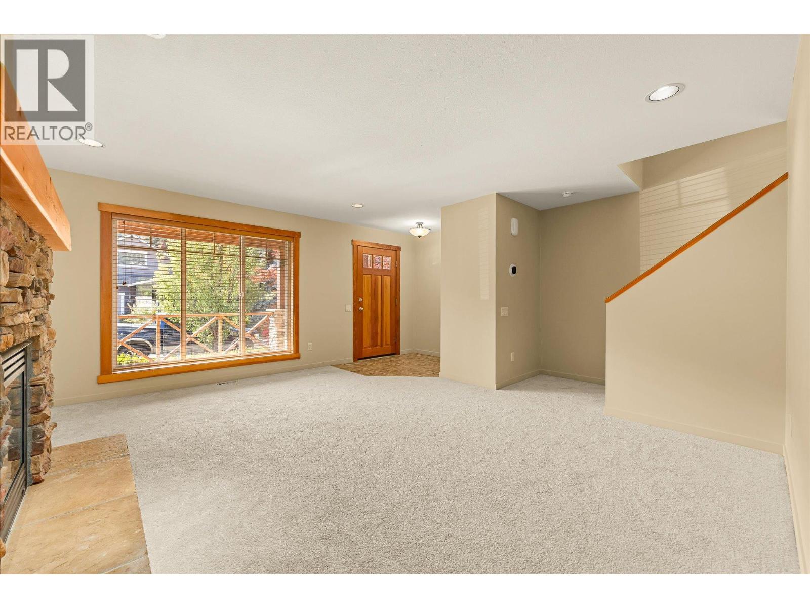 922 Paret Crescent, Kelowna - Image 1