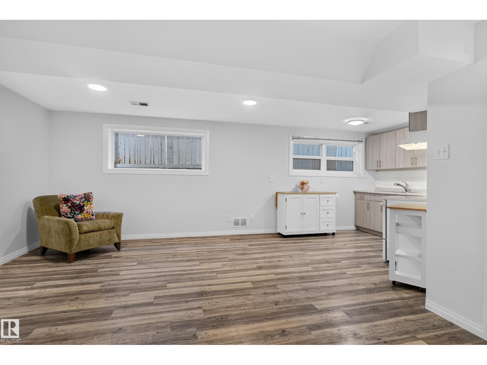9814 79 ST NW NW, Edmonton — photo 17