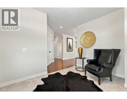 Den - 236 Hillcrest Drive Sw, Airdrie, AB T4B4C5 Photo 8