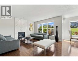 5pc Bathroom - 236 Hillcrest Drive Sw, Airdrie, AB T4B4C5 Photo 16