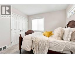 236 Hillcrest Drive Sw, Airdrie, AB T4B4C5 Photo 24
