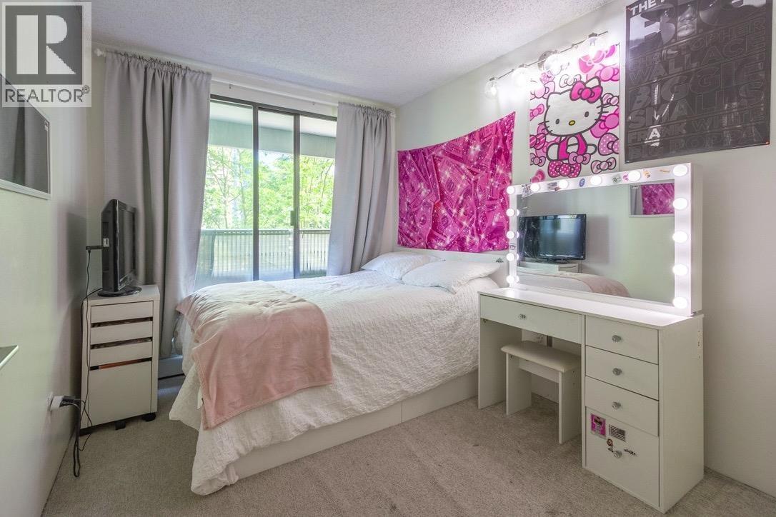 Photo of 402 4134 MAYWOOD STREET 16