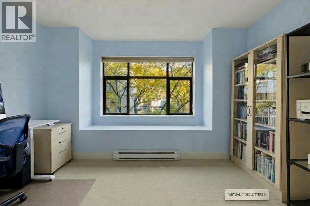 Photo of 3742 COMMERCIAL STREET 19