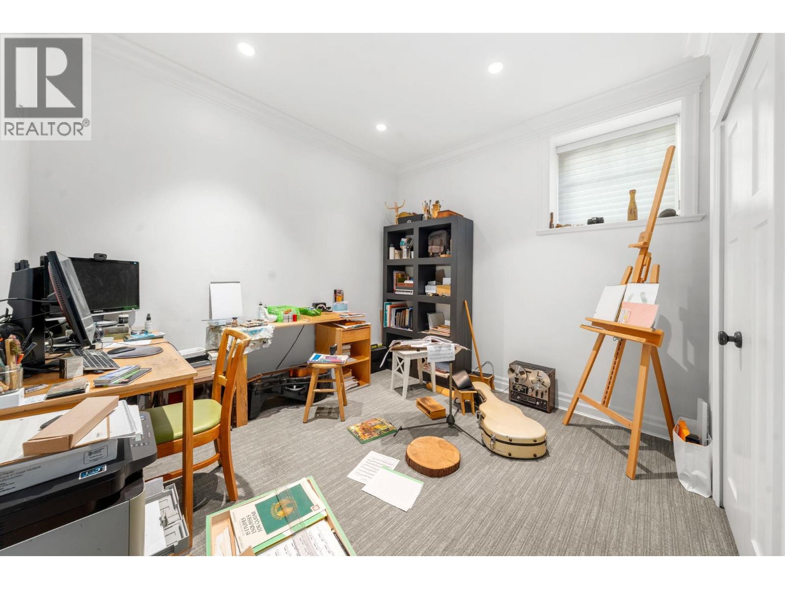 Photo of 2533 KITCHENER STREET 28