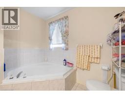 4114 Pincay Oaks Lane, Burlington, ON L7M4L6 Photo 32