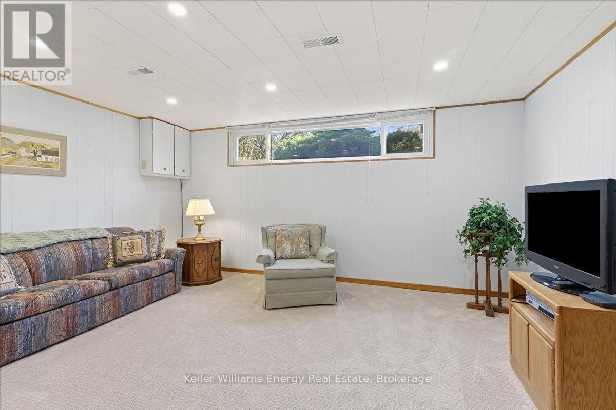 724 Clifton Drive, Oshawa, ON photo 33