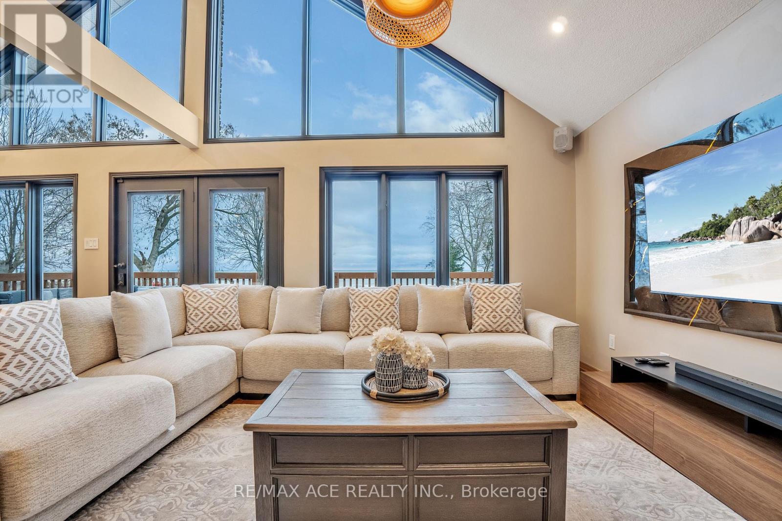 52 West Beach Road, Clarington, ON photo 13