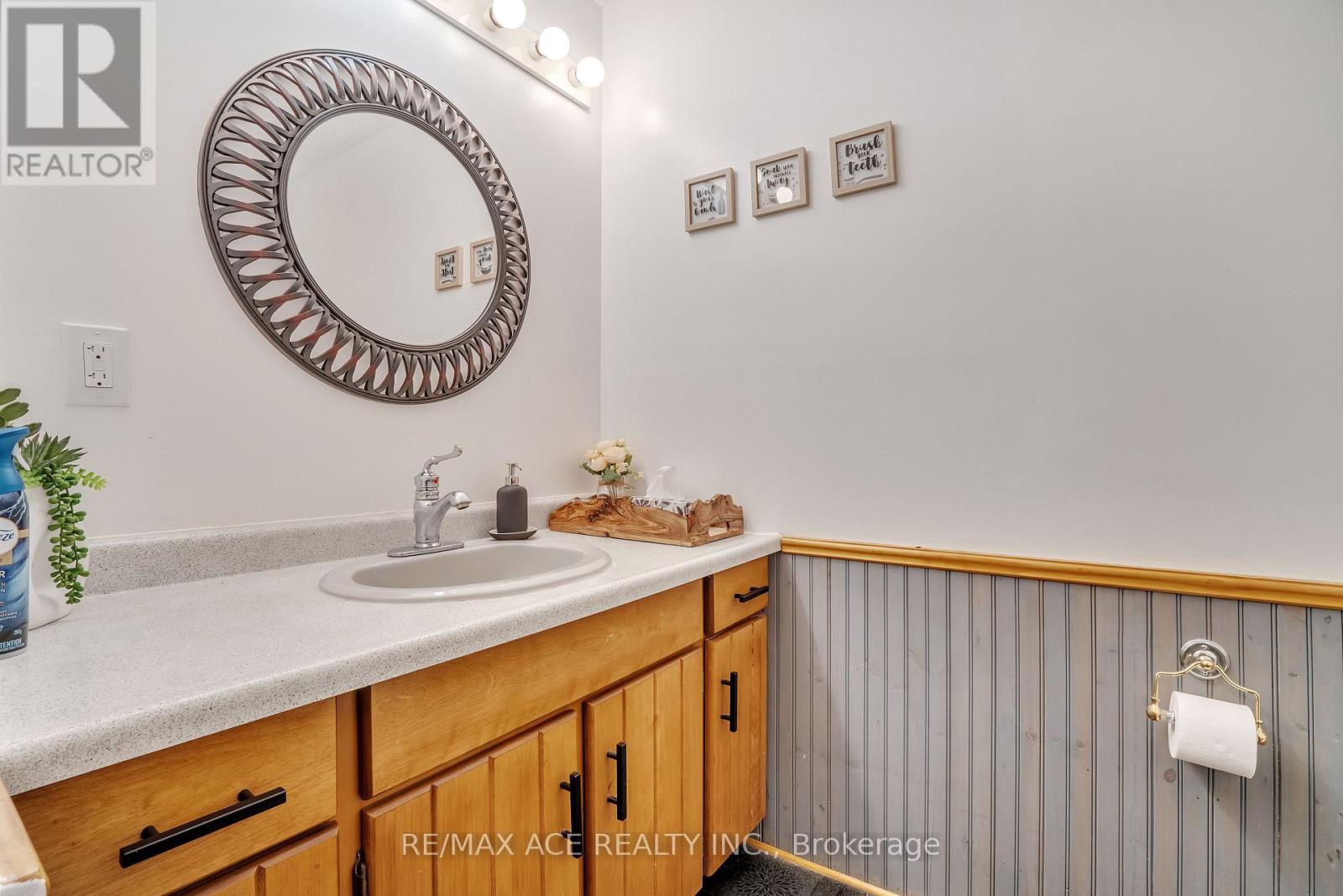 52 West Beach Road, Clarington, ON photo 28