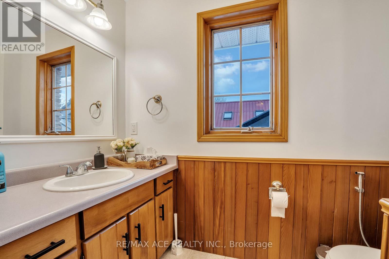 52 West Beach Road, Clarington, ON photo 37
