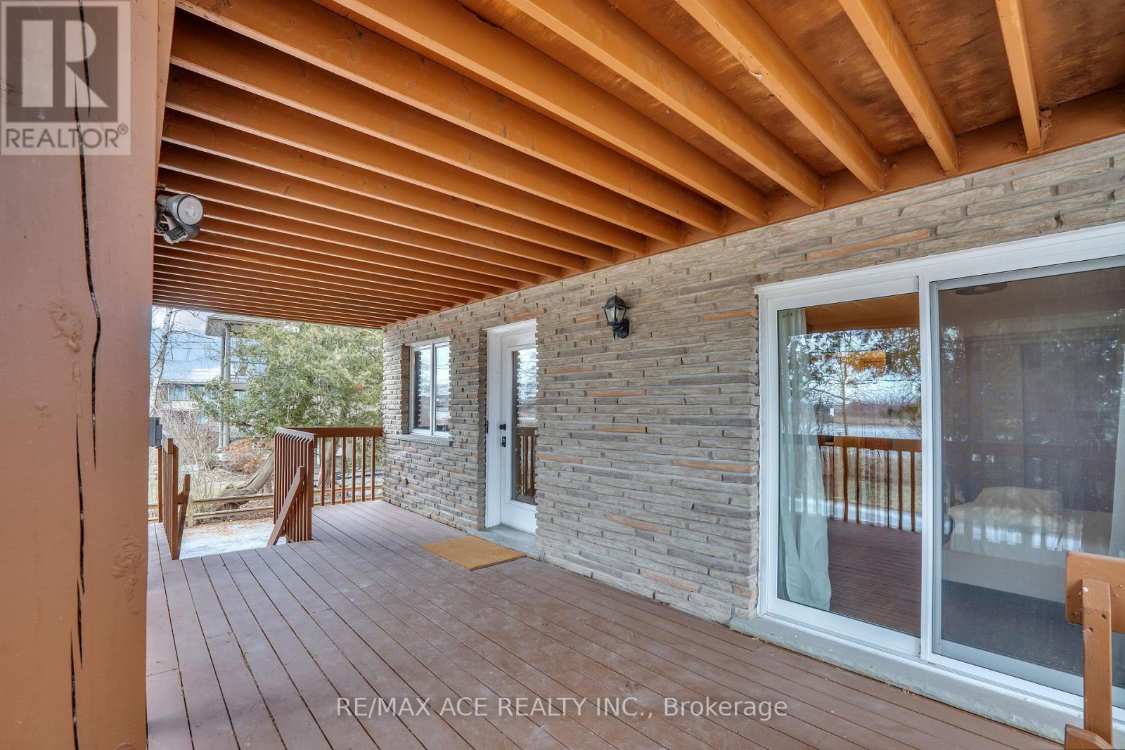 52 West Beach Road, Clarington, ON photo 5