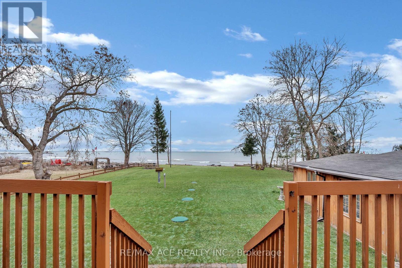 52 West Beach Road, Clarington, ON photo 8