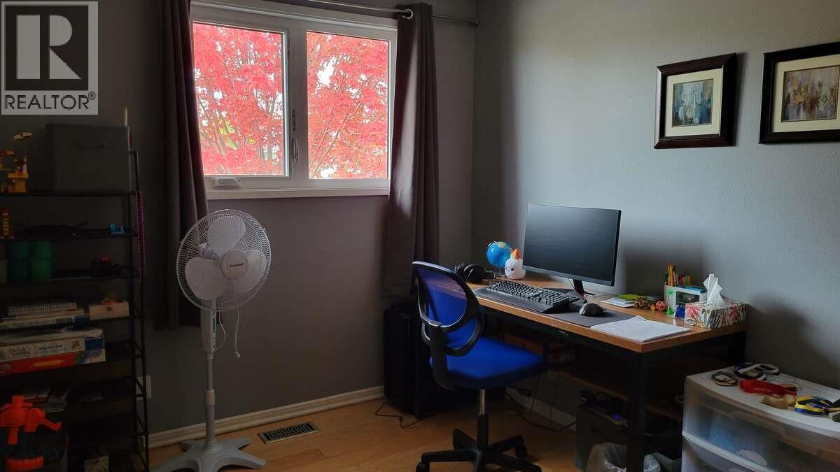 378 ENDAKO AVENUE - 18
